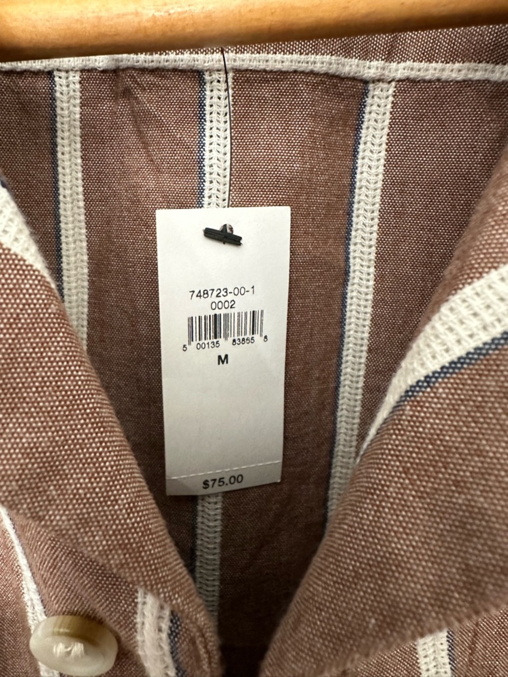 Banana Republic Brown and White Striped Short-Sleeve Button-Down Shirt - Picture 4 of 4